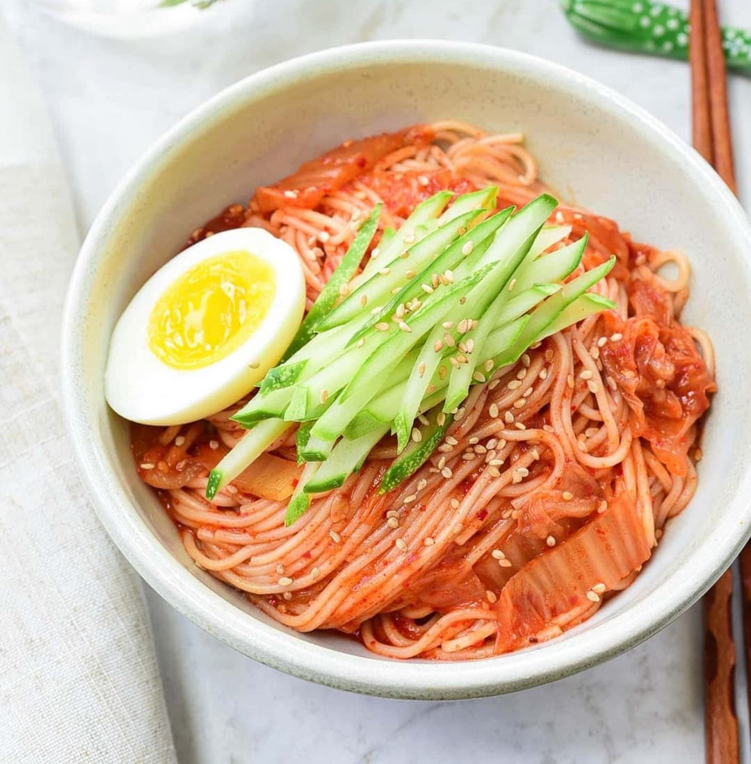 Kimchi Guksu